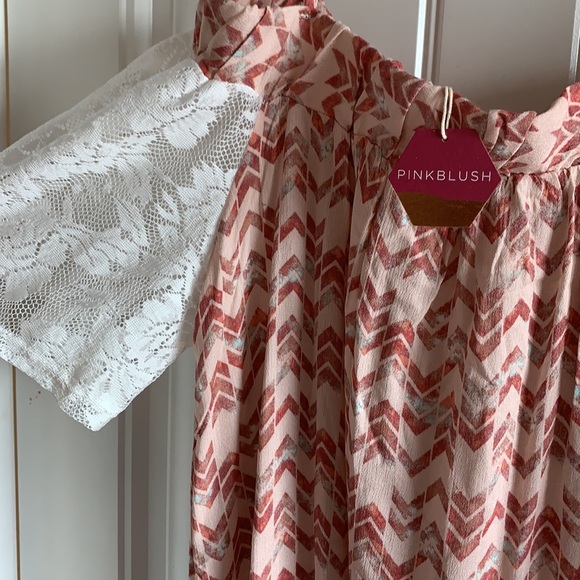 NWT Pink Chevron Open Shoulder Lace Sleeve Maternity Top from Pinkblush - Picture 2 of 3